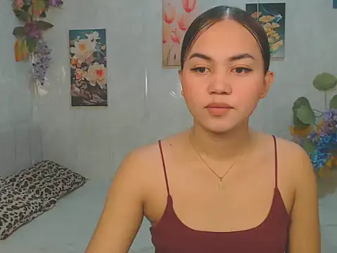 Snapshot of ur_asiankat chatting on May 10, 2026, 11:36 am ur asiankat online show from May 10, 2026, 11:36 am