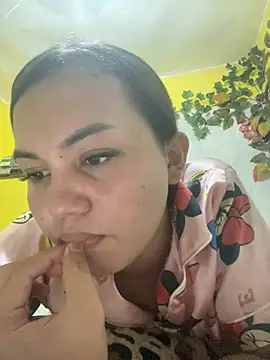 Snapshot of ur_asiankat chatting on July 13, 2026, 1:10 pm ur asiankat online show from July 13, 2026, 1:10 pm