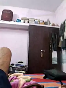 vickyoerhg online show from May 14, 2026, 4:53 am