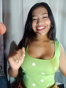 Snapshot of Hot_Sophy_ chatting on July 14, 2026, 12:11 pm Hot Sophy online show from July 14, 2026, 12:11 pm