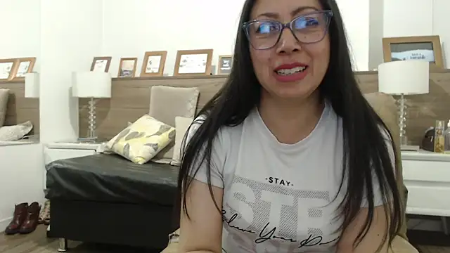 FranciscaVera online show from May 16, 2026, 8:41 pm