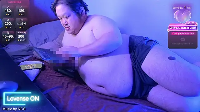 ChubbyBEAR039 online show from July 14, 2026, 1:06 pm