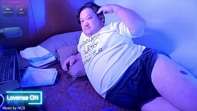 ChubbyBEAR039 online show from July 13, 2026, 1:10 pm