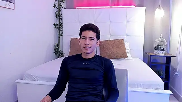 Alejo-and-Thiago online show from June 18, 2026, 12:10 pm