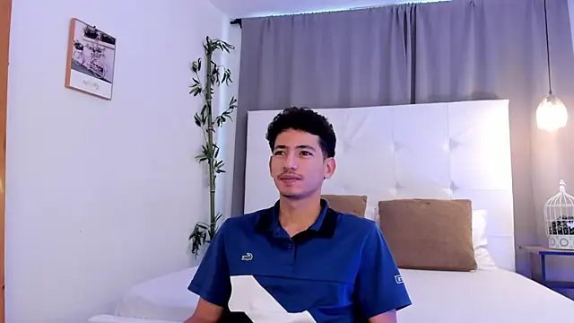 Alejo-and-Thiago online show from July 21, 2026, 12:28 pm
