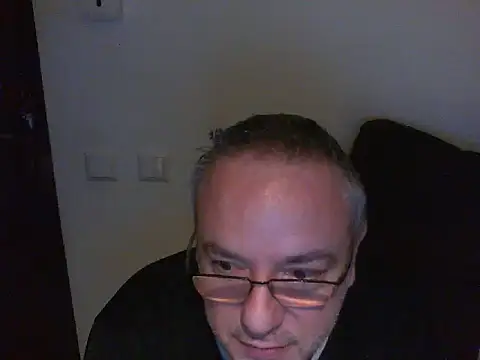 Snapshot of GeorgeCarlo chatting on May 2, 2026, 5:29 pm GeorgeCarlo online show from May 2, 2026, 5:29 pm