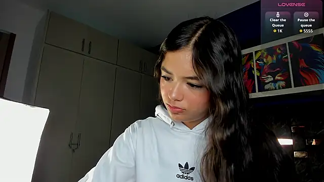 Snapshot of jade_lov chatting on May 29, 2026, 12:11 pm jade lov online show from May 29, 2026, 12:11 pm