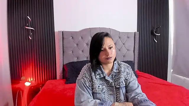 ArisVelvet online show from April 30, 2026, 8:27 pm