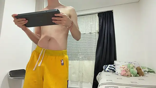  peachyboy online show from July 5, 2026, 3:55 am