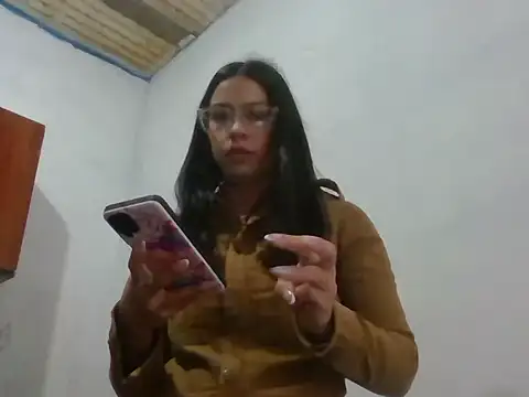 pamelaamorette online show from May 31, 2026, 7:03 pm