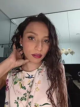 ANAMARIAMD online show from June 22, 2026, 8:06 pm