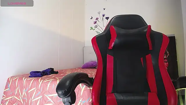 skarlett online show from June 11, 2026, 12:32 am