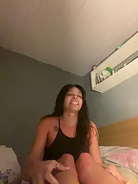 Snapshot of Anna_Brucy chatting on July 17, 2026, 9:23 pm Anna Brucy online show from July 17, 2026, 9:23 pm