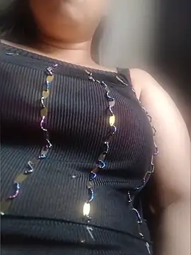 Snapshot of belove_hot43 chatting on May 3, 2026, 11:08 pm belove hot43 online show from May 3, 2026, 11:08 pm