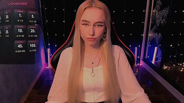 GoddessBambi online show from May 11, 2026, 9:32 am