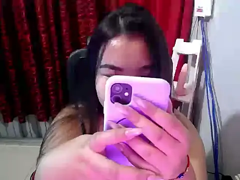 Snapshot of hotchickgirl chatting on June 29, 2026, 8:10 am hotchickgirl online show from June 29, 2026, 8:10 am