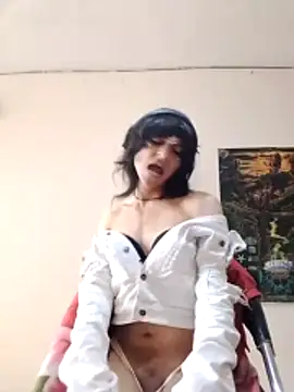 Liil bunny online show from May 15, 2026, 3:21 pm