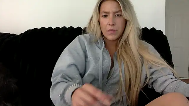 Snapshot of Misss_alyssaaa chatting on May 20, 2026, 3:09 pm Misss alyssaaa online show from May 20, 2026, 3:09 pm