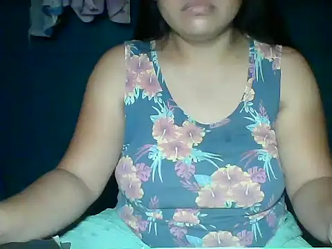 MommyKaye30 online show from June 7, 2026, 6:57 pm