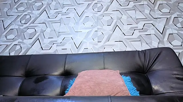 Big cock 21s online show from August 9, 2026, 3:23 am
