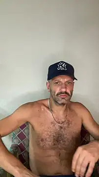 Snapshot of french_solo_X chatting on June 8, 2026, 6:03 am french solo X online show from June 8, 2026, 6:03 am
