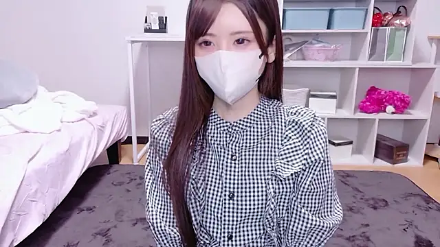hina mochi online show from May 20, 2026, 12:02 pm