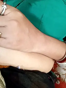 minadixit17 online show from May 25, 2026, 8:02 am