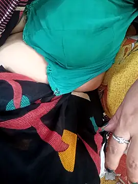 minadixit17 online show from May 18, 2026, 4:29 am