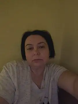 Snapshot of EmmaEmmy40 chatting on May 30, 2026, 7:08 pm EmmaEmmy40 online show from May 30, 2026, 7:08 pm