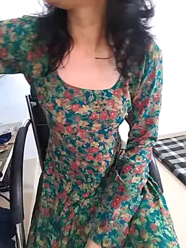 zoya baby  online show from July 13, 2026, 4:23 am