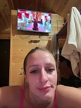 leonmessi3 online show from July 13, 2026, 3:44 pm