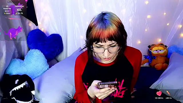  HoshiMiuu  online show from May 20, 2026, 9:56 pm