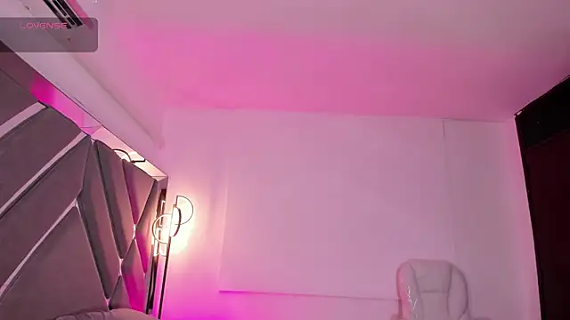 Snapshot of AmaraLewis chatting on July 16, 2026, 1:08 pm AmaraLewis online show from July 16, 2026, 1:08 pm