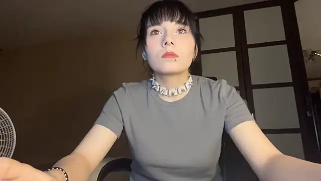 gothicq online show from May 8, 2026, 6:56 pm