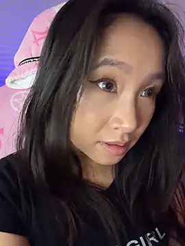 Snapshot of petiteTai chatting on May 13, 2026, 10:11 am petiteTai online show from May 13, 2026, 10:11 am