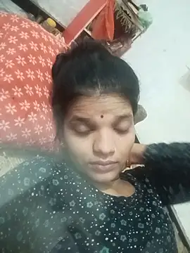 Snapshot of Student_garl_1 chatting on June 6, 2026, 8:14 pm Student garl 1 online show from June 6, 2026, 8:14 pm