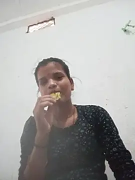 Snapshot of Student_garl_1 chatting on June 11, 2026, 7:27 am Student garl 1 online show from June 11, 2026, 7:27 am