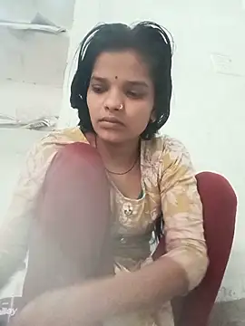 Snapshot of Student_garl_1 chatting on May 24, 2026, 3:50 am Student garl 1 online show from May 24, 2026, 3:50 am