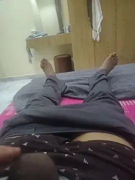 santhoshkannadaboy online show from June 18, 2026, 3:06 pm