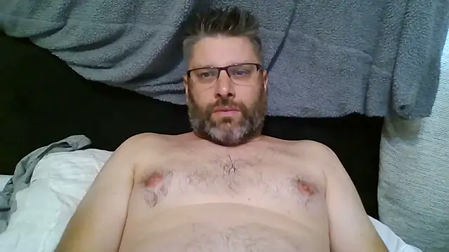 Snapshot of rocket43 chatting on June 1, 2026, 4:28 pm rocket43 online show from June 1, 2026, 4:28 pm