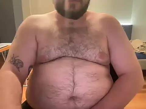 dirtyspitbearwhrrr online show from June 15, 2026, 9:47 pm