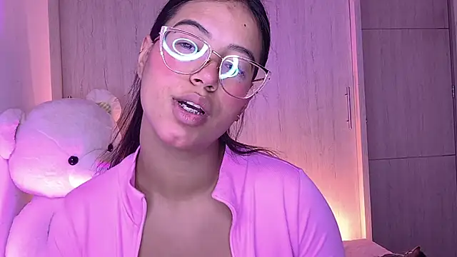 Raven stonee01 online show from July 16, 2026, 12:29 am