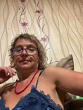 ElizabethGorden online show from August 7, 2026, 5:19 pm