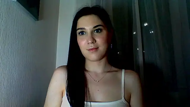 Snapshot of Katiee_Foxi chatting on May 25, 2026, 9:35 pm Katiee Foxi online show from May 25, 2026, 9:35 pm