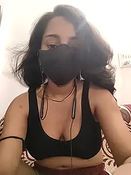 payalsingh20 online show from May 24, 2026, 4:40 pm