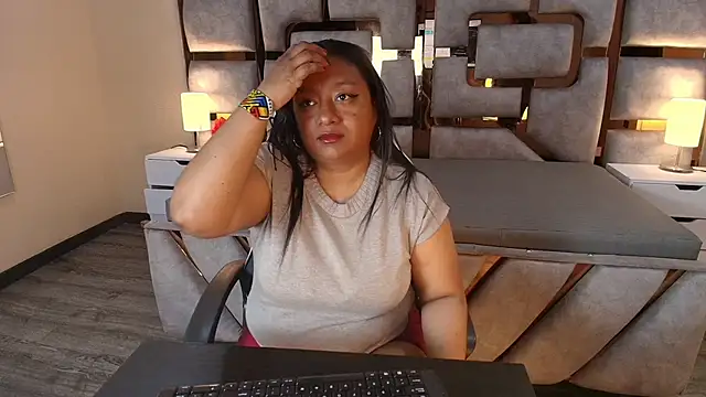 Rachell Carter online show from May 21, 2026, 4:54 am