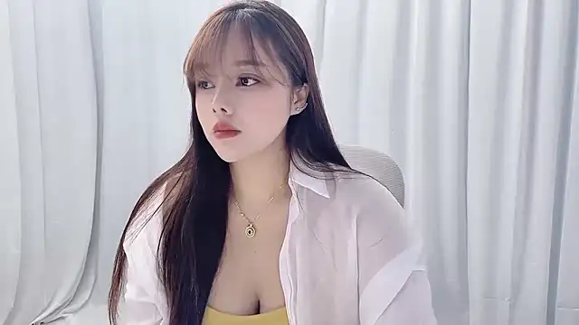 Qingqing19 online show from June 8, 2026, 2:23 am
