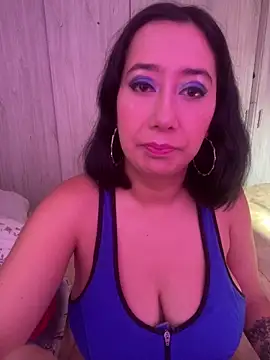 Snapshot of saramaSS chatting on May 15, 2026, 7:56 pm saramaSS online show from May 15, 2026, 7:56 pm