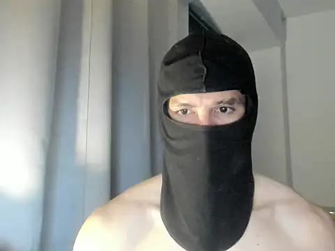 Snapshot of mysterious_muscles chatting on July 9, 2026, 11:15 pm mysterious muscles online show from July 9, 2026, 11:15 pm
