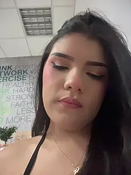 Snapshot of PippiCharmXXX chatting on July 7, 2026, 5:10 am PippiCharmXXX online show from July 7, 2026, 5:10 am
